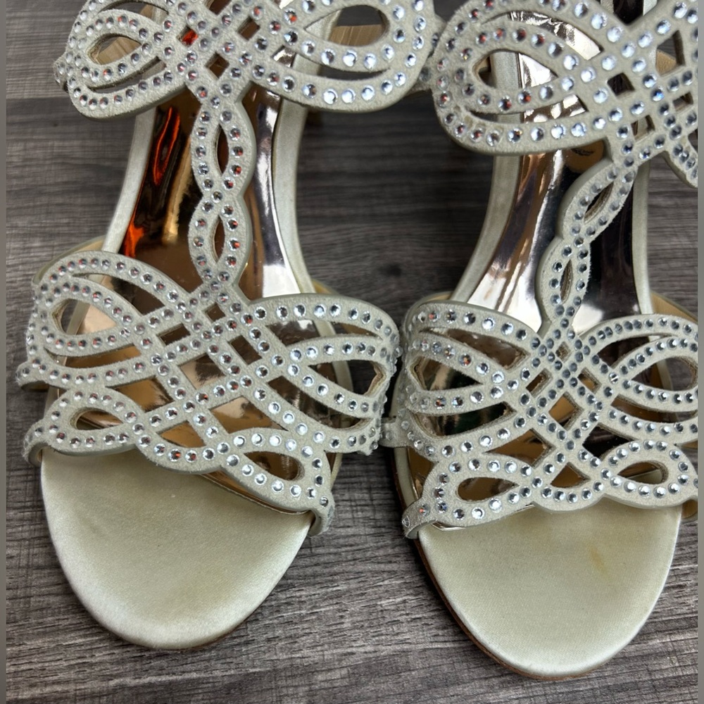 Badgley Mischka Terry Sparkly Rhinestone Heels Gold Strappy Bridal New Years - Picture 6 of 8